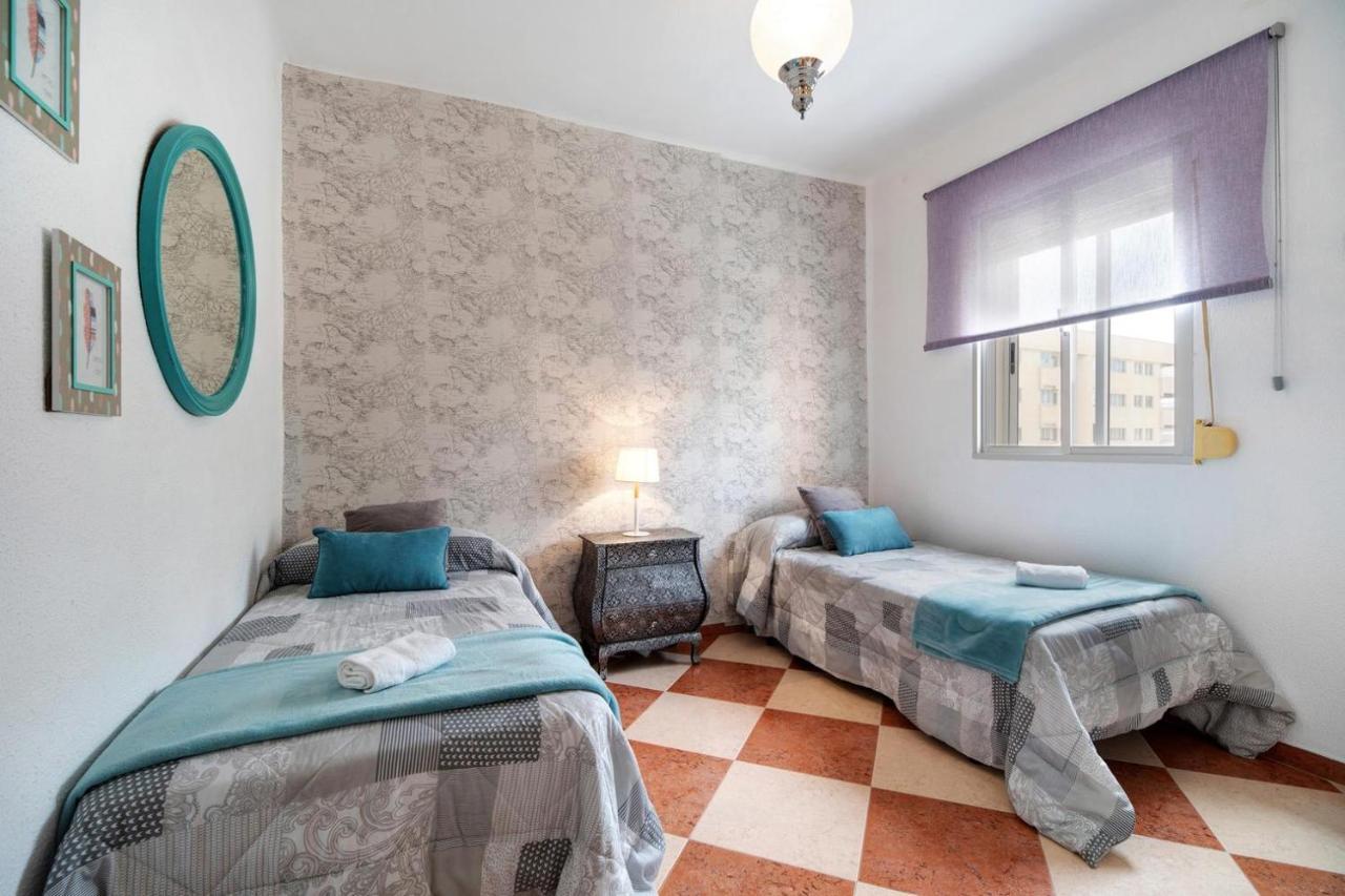 Grand Beachside Apartment - Cadiz Luaran gambar